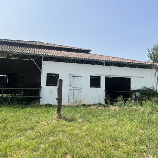  IMMOBILIER AREA : Garage / Parking | AUBIET (32270) | 160 m2 | 39 000 € 